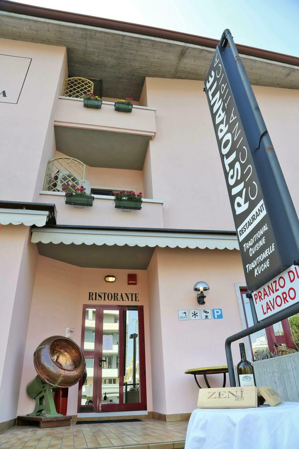 Hotel Santa Maria - Bardolino Town Center Hotel 2*
